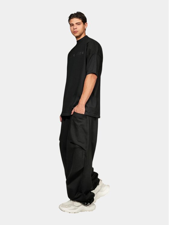 MADE BY SOCIETY MADE BY SOCIETY T-Shirt Private Maison - T17619 Czarny Basic Fit