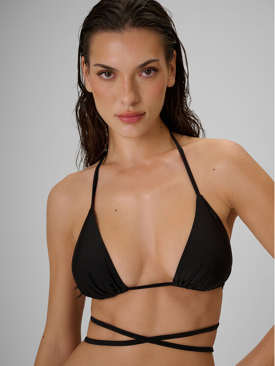 4F 4F Góra od bikini ESSENTIAL Czarny