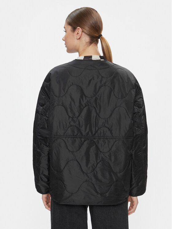 Tommy Jeans Tommy Jeans Prechodná bunda Tjw Onion Quilt Liner Jacket DW0DW17235 Čierna Regular Fit