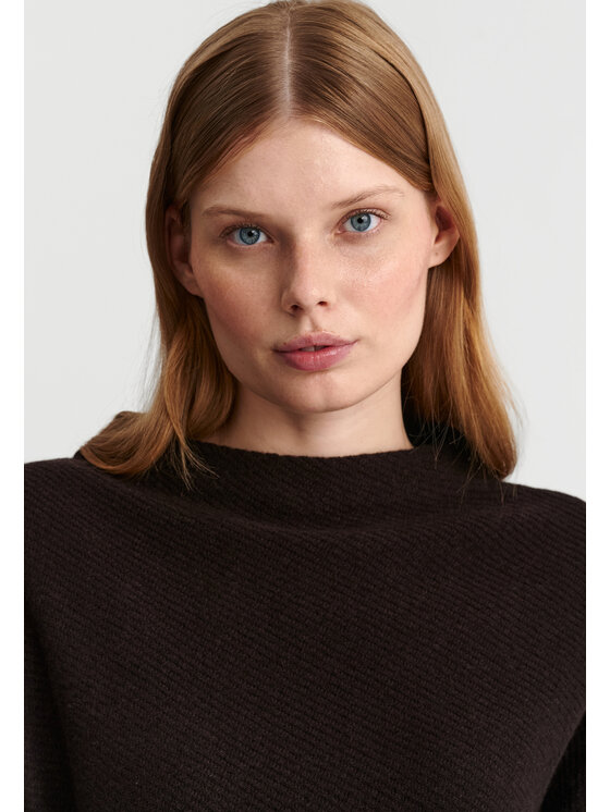 TATUUM TATUUM Sweter ALVERA Brązowy Classic Fit