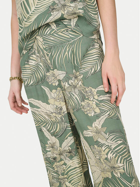 ONLY ONLY Παντελόνι υφασμάτινο Palina 15324503 Πράσινο Loose Fit