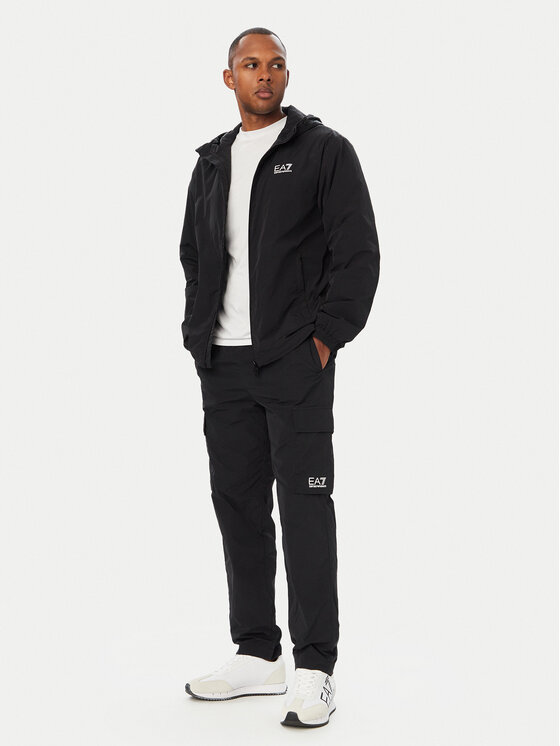 EA7 Emporio Armani EA7 Emporio Armani Prijelazna jakna 7M002182 AF13190 UC001 Crna Regular Fit