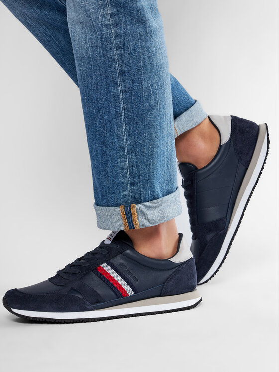 Tommy Hilfiger Sneakersy Runner Lo Leather Stripes FM0FM03430 Tmavomodrá •  Modivo.sk