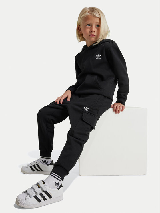 adidas adidas Trenerka IW1019 Crna Regular Fit