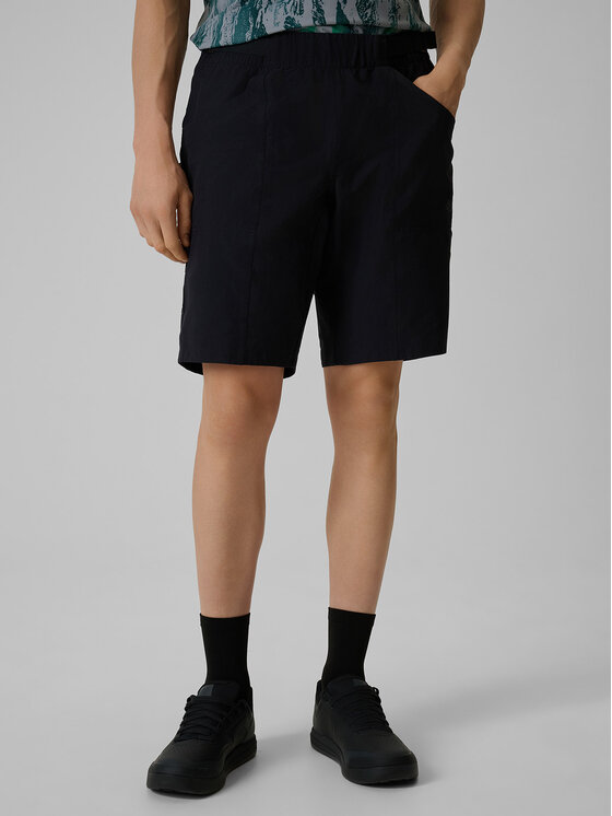4F 4F Szorty rowerowe GET LOST FEEL FOUND Czarny Regular Fit