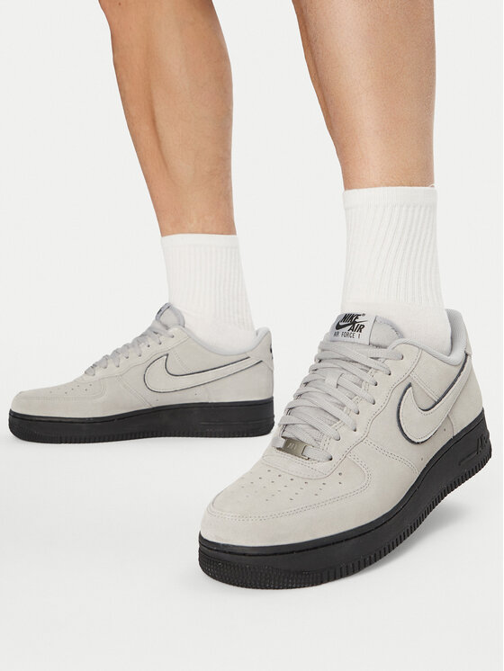 Nike Nike Sneakersy Nike Air Force 1 '07 LV8 HQ1966 001 Sivá