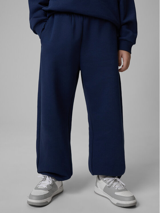 4F 4F Spodnie dresowe CAMPUS VIBES Granatowy Loose Fit