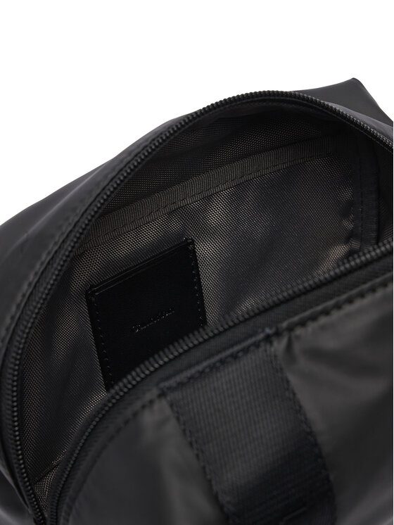 Calvin Klein Calvin Klein Τσαντάκι καλλυντικών Rubberized Dopp Kit LV04D1293G Μαύρο