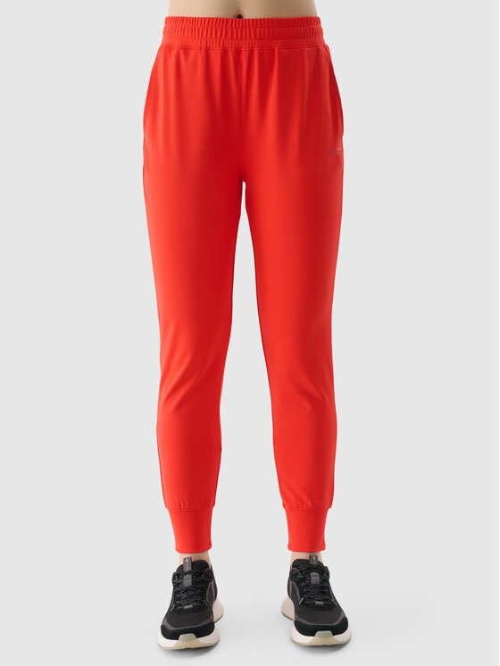 4F 4F Spodnie dresowe BASIC+ Czerwony Regular Fit