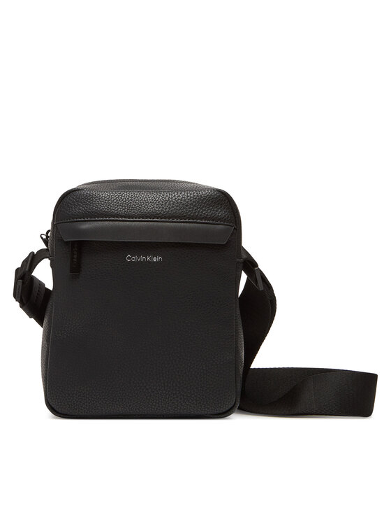 Calvin Klein Saszetka Ck Must Reporter LV04D3083G Czarny