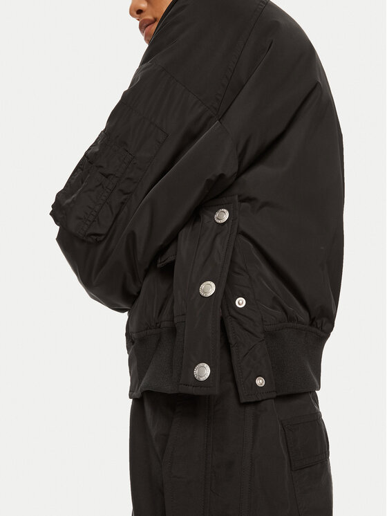Karl Lagerfeld Jeans Karl Lagerfeld Jeans Bomber-jakk 240J1501 Must Relaxed Fit