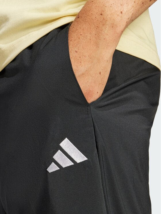 adidas adidas Spodnie materiałowe 140771 Czarny Regular Fit