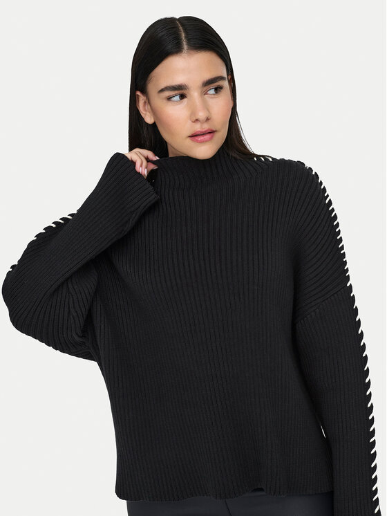 ONLY ONLY Golfas Queenie 15330680 Juoda Loose Fit