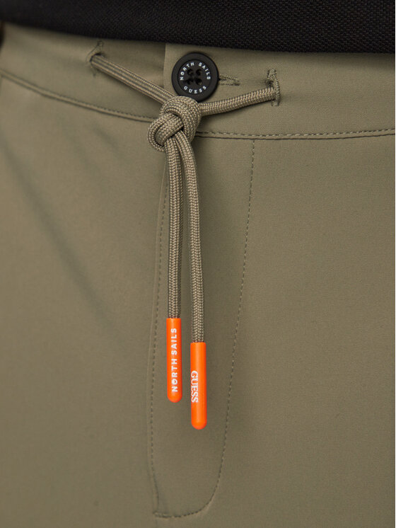 Guess Guess Kratke hlače iz tkanine M6GD36 W2169 Khaki Regular Fit