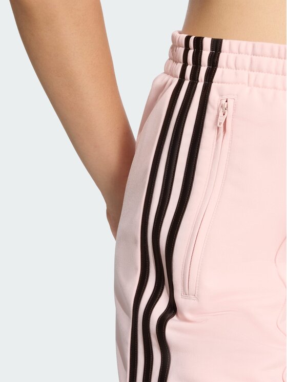 adidas adidas Szorty materiałowe Firebird Classic Różowy