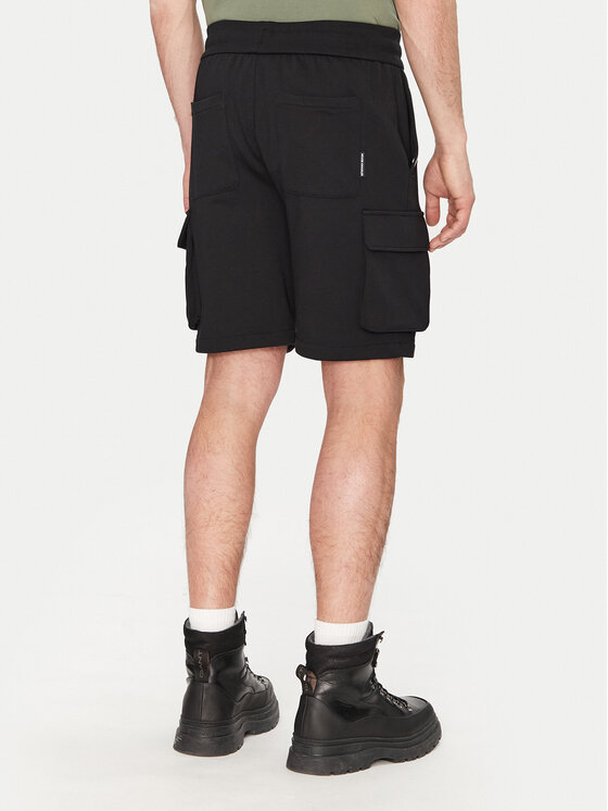 Moose Knuckles Moose Knuckles Spordišortsid Hartsfield M14MR794 Must Regular Fit