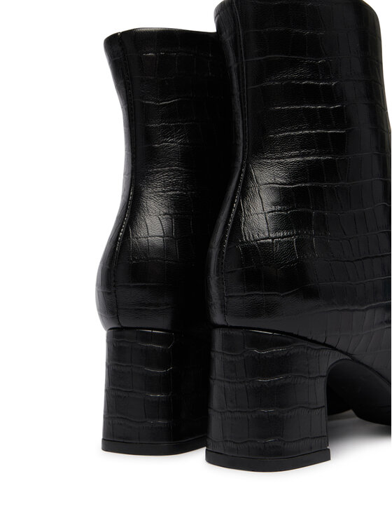 Clarks Clarks Боти Fernie Zip 26327187 Черен