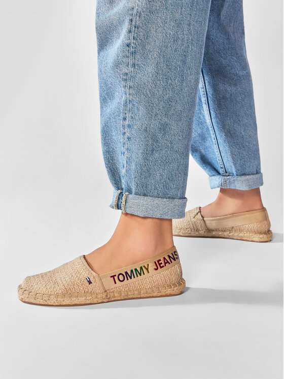 tommy jeans rainbow branding