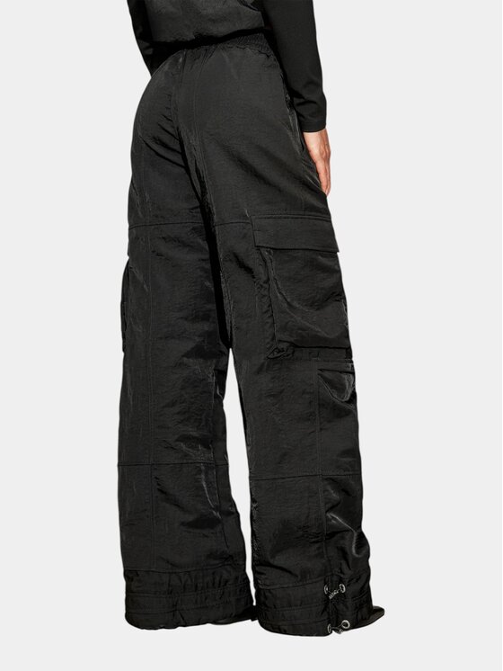 MADE BY SOCIETY MADE BY SOCIETY Spodnie materiałowe Wildo - P27805 Czarny Basic Fit