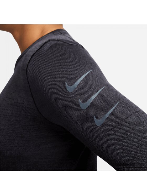 Nike Nike Blusa Dri-FIT ADV Run Division Nero Regular Fit