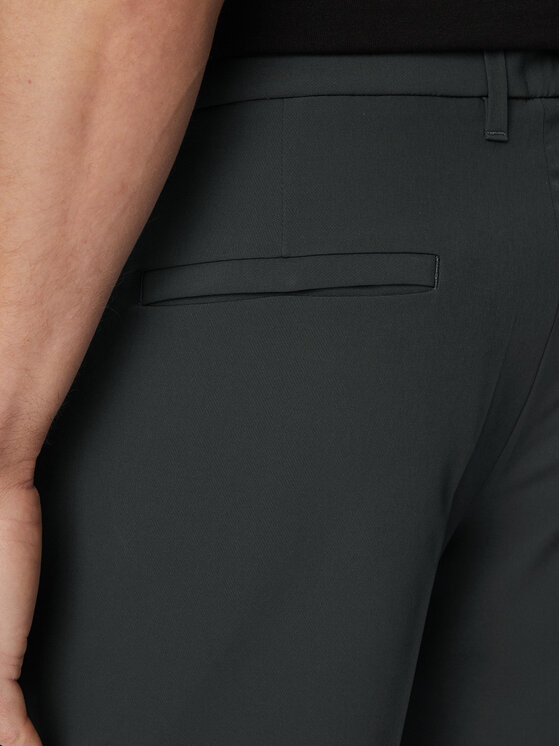 BOSS BOSS Stoffshorts S Commuter 10.5 Inch 50540337 Dunkelgrün Slim Fit
