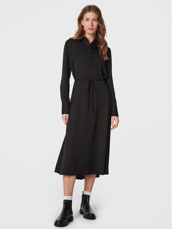Calvin Klein Vsakodnevna obleka K20K205532 Črna Regular Fit