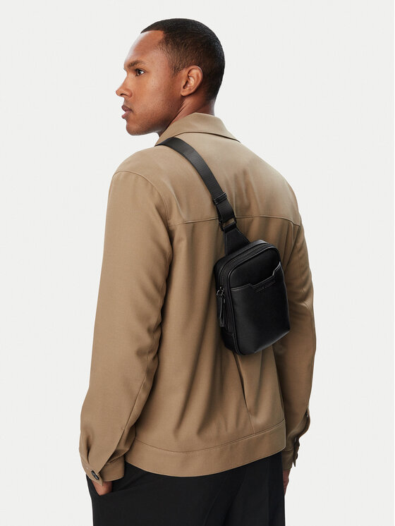 Armani Exchange Umhängetasche XM002587 AF22651 UC001 Schwarz