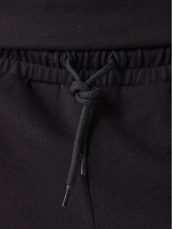 EA7 Emporio Armani EA7 Emporio Armani Szorty sportowe 7M001414 AF22266 UC001 Czarny Regular Fit