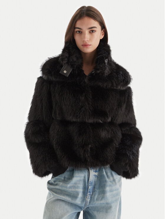 Patrizia Pepe Patrizia Pepe Шуба 2O0174 E077 K103 Чорний Regular Fit