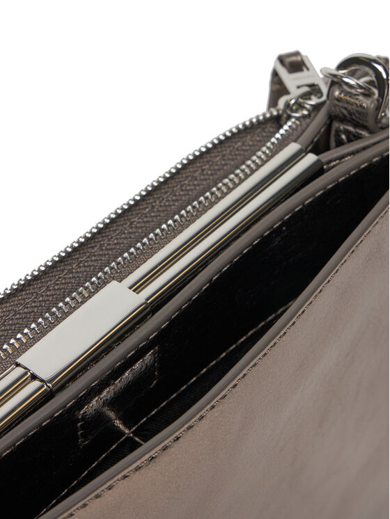 Calvin Klein Calvin Klein Torebka Ck Night Square Crossbody_Shiny K60K612793 Srebrny