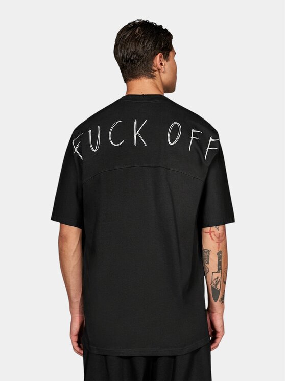 MADE BY SOCIETY MADE BY SOCIETY T-Shirt Explicit - T17996 Czarny Basic Fit