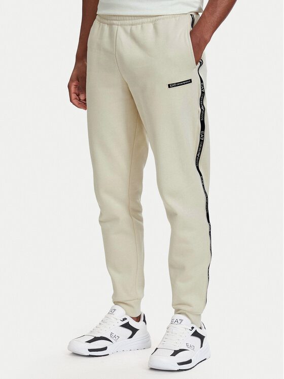 EA7 Emporio Armani Pantaloni trening 7M002198 AF10377 U1079 Bej deschis Slim Fit