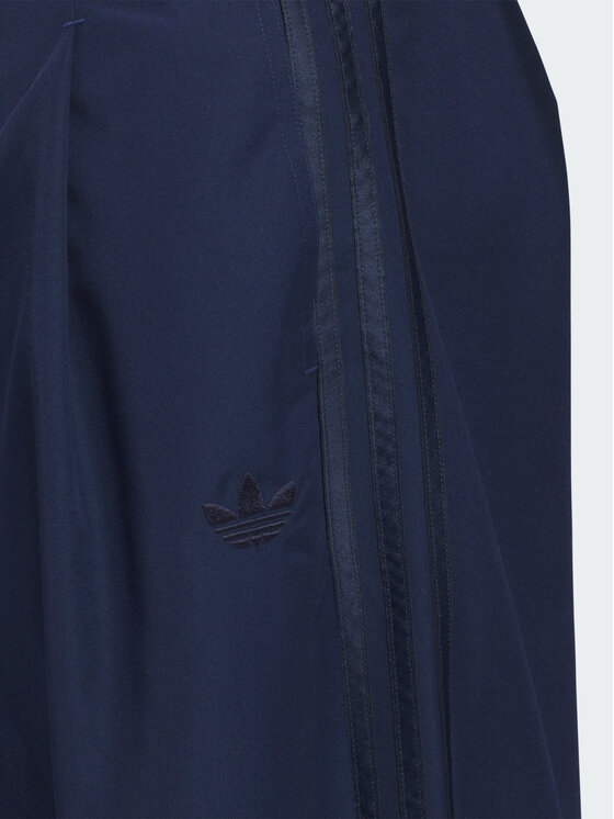 adidas adidas Spodnie materiałowe 167683 Niebieski jasny Loose Fit