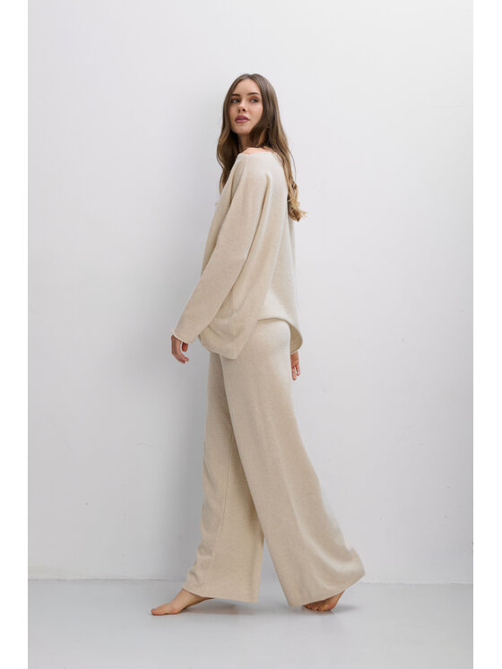 Fobya Fobya Komplet bluzka i spodnie F2108 Beżowy Basic Fit