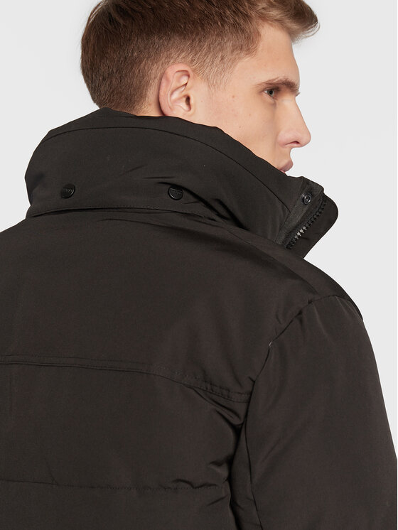 Wrangler Wrangler Kurtka zimowa Bodyguard W4B2WW100 112320208 Czarny Regular Fit