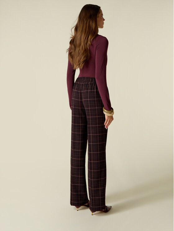 Oltre Oltre Spodnie materiałowe P036R009560N0V2 Bordowy Regular Fit