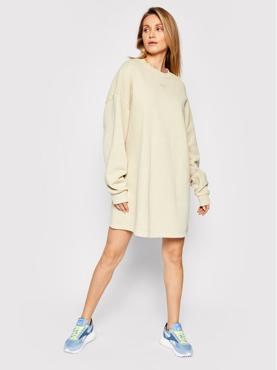 Robe reebok store