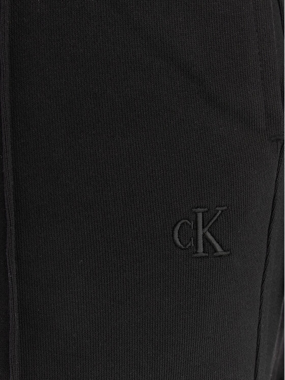 Calvin Klein Jeans Calvin Klein Jeans Spodnji del trenirke Archive Logo LV047B240G Črna Regular Fit
