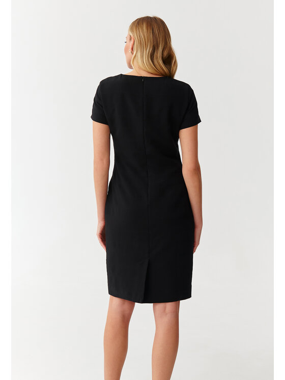 TATUUM TATUUM Každodenní šaty HIPIKO Černá Fitted Fit