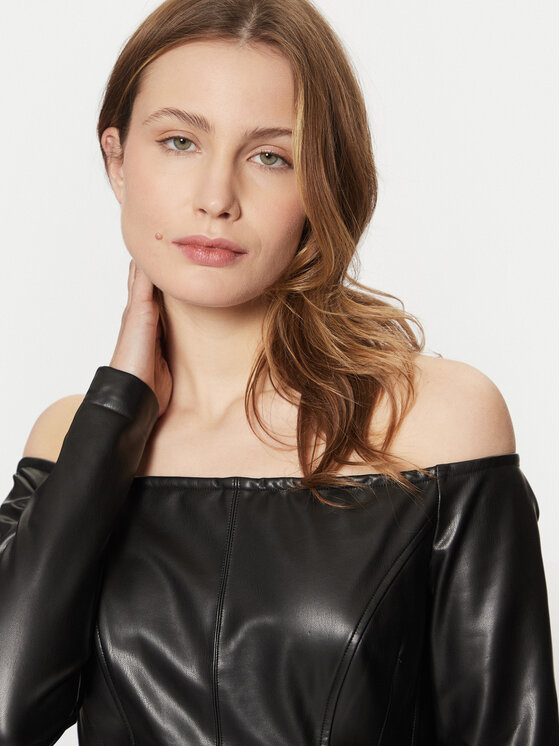 Guess Guess Šaty z imitace kůže W5RK43 K8S30 Černá Regular Fit