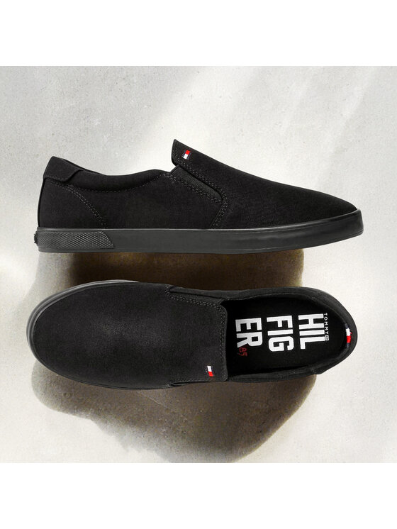 Tommy Hilfiger Tommy Hilfiger Tenisky Iconic Slip On FM0FM00597 Černá