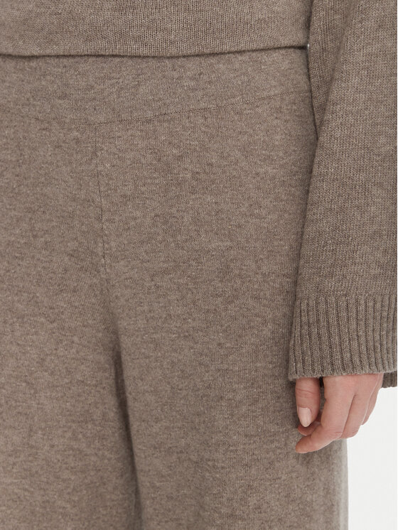 Kontatto Kontatto Πλεκτό παντελόνι 3M0966C Μπεζ Relaxed Fit