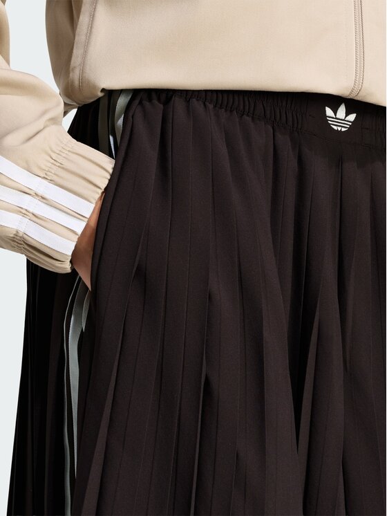 adidas adidas Spodnie dresowe 171101 Brązowy Loose Fit