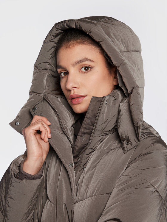 Calvin Klein Calvin Klein Žieminė striukė K20K204690 Smėlio Regular Fit