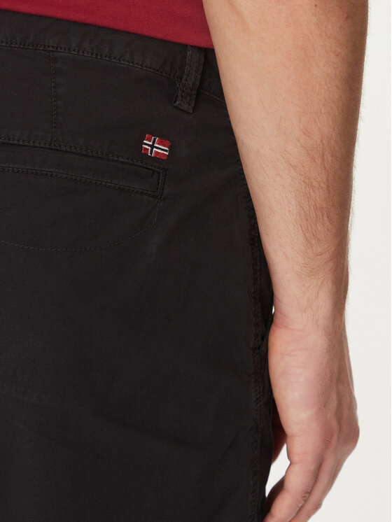 Napapijri Napapijri Pantaloncini di tessuto Nakuru 6 NP0A4HRV Nero Regular Fit