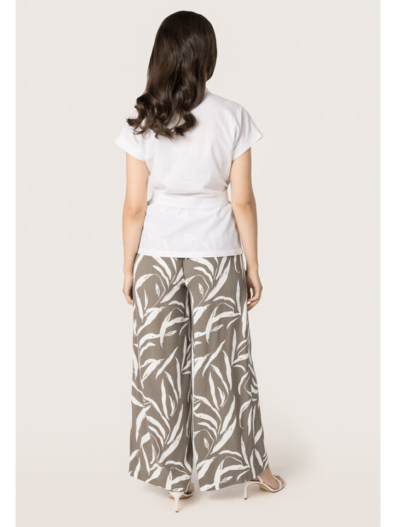 QUIOSQUE QUIOSQUE Halenka 2UB002 Bílá Regular Fit