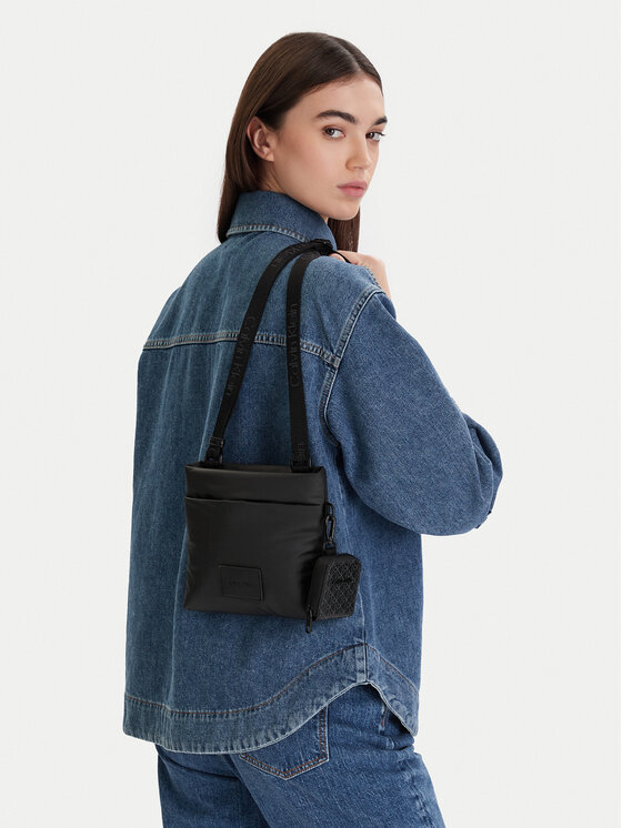 Calvin Klein Calvin Klein Geantă crossover Puffer Utility Flatpack LV04D3224G Negru