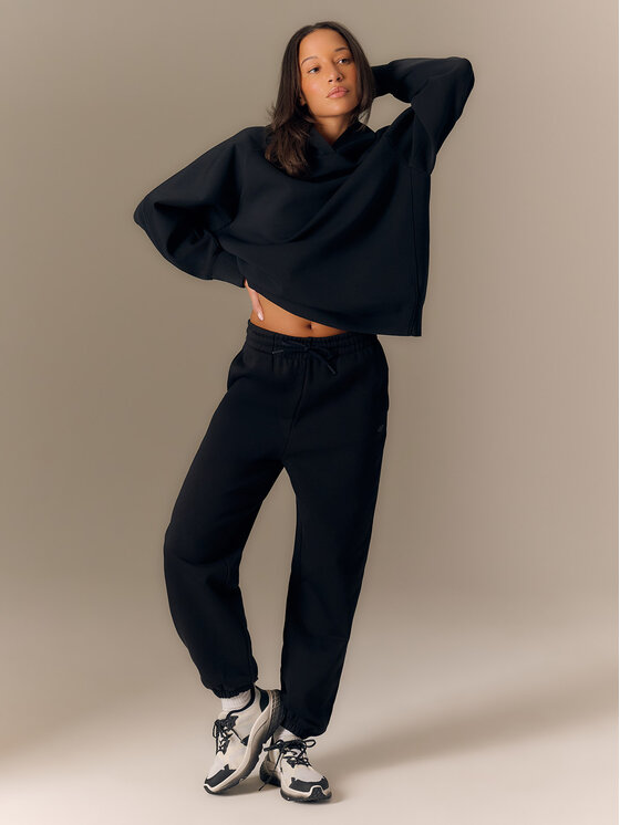 4F 4F Spodnie dresowe BLOOM MODE Czarny Regular Fit