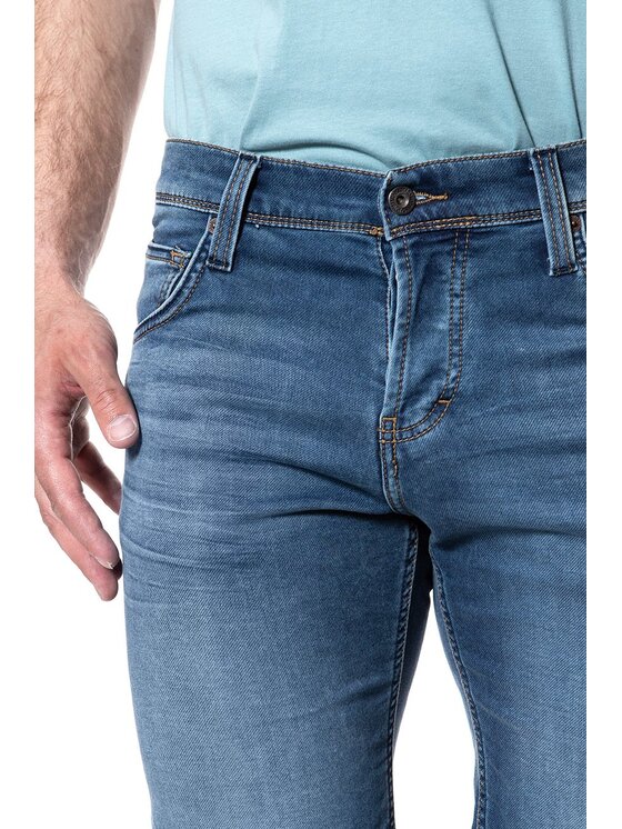 Mustang Mustang Pantaloncini di jeans CHICAGO SHORT Blu Slim Fit