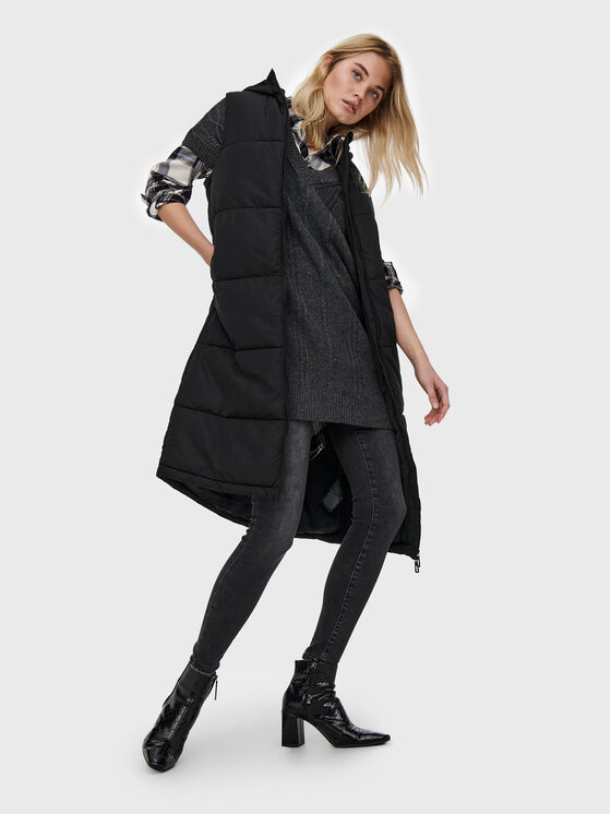 ONLY ONLY Prsluk Alina 15241995 Crna Regular Fit
